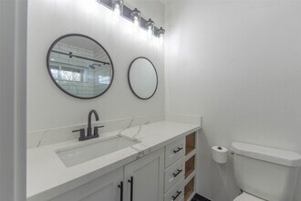 1459 Munger St in Houston, TX - Building Photo - Building Photo