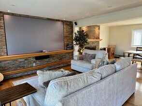 72 Carson Ave in Wethersfield, CT - Building Photo - Building Photo