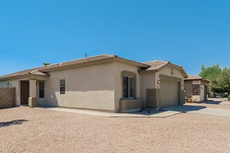 1939 W Hayden Peak Dr in San Tan Valley, AZ - Building Photo - Building Photo