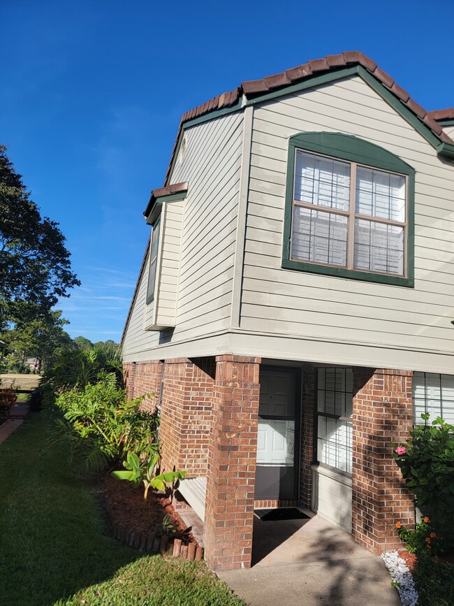 160 Palm Sparrow Ct in Daytona Beach, FL - Building Photo - Building Photo