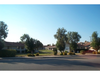 McCray Street Apartments in Bakersfield, CA - Building Photo