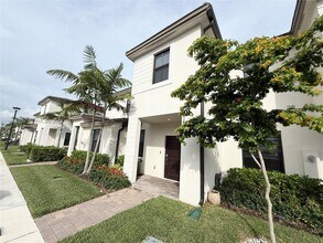 23465 SW 127th Pl in Homestead, FL - Building Photo - Building Photo