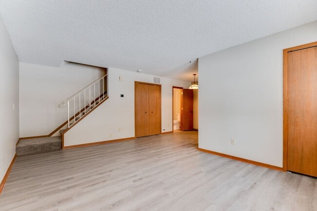 property at 7541 Villa Ct