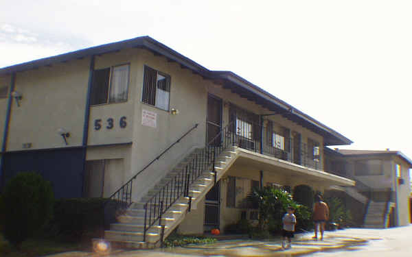 536 S 6th St in Montebello, CA - Building Photo