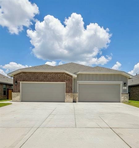 property at 721 Blackland dr