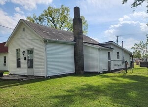 542 S Wall St in Winchester, IN - Building Photo - Building Photo