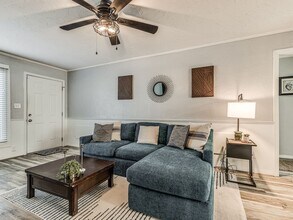 2912 W Fairfield Ave in Oklahoma City, OK - Building Photo - Building Photo