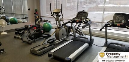 105 N 31st Ave-Unit -604 in Omaha, NE - Building Photo - Building Photo