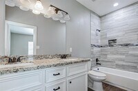 2402 Spence St photo'