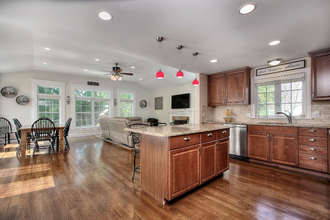 25 Warwick Ln in Stamford, CT - Building Photo - Building Photo