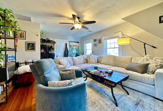 11 Spring Park Ave, Unit 3 in Boston, MA - Foto de edificio - Building Photo