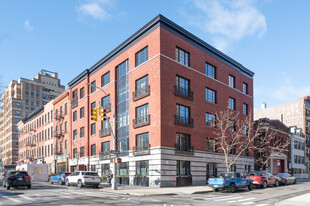 30 Henry St in Brooklyn, NY - Building Photo - Primary Photo