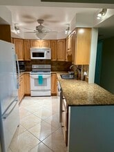 15 Sombrero Blvd in Marathon, FL - Building Photo - Building Photo