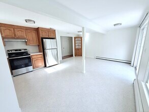 28 James Ave in Southington, CT - Building Photo - Building Photo