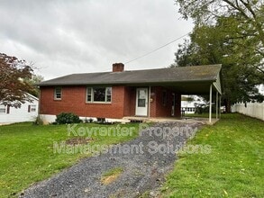 2212 3rd St in Staunton, VA - Building Photo - Building Photo