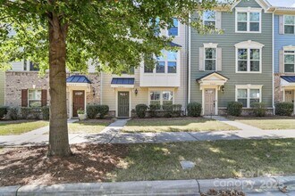 4061 Zilker Park Dr in Charlotte, NC - Building Photo - Building Photo