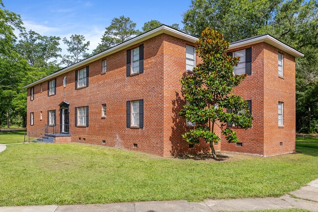 Brick Pointe in Albany, GA - Foto de edificio - Building Photo
