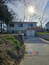 1095 3rd St in Marion, IA - Building Photo - Building Photo