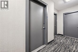 286 Main St in Toronto, ON - Building Photo - Building Photo