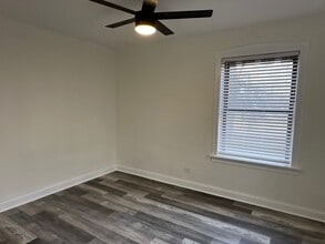 7227 N Wolcott Ave, Unit 1 in Chicago, IL - Building Photo - Building Photo