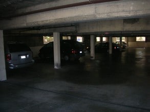 Embassy House Apartments in Sherman Oaks, CA - Building Photo - Building Photo
