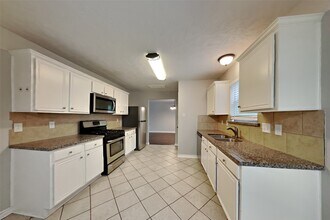 21504 Palace Pines Dr in Humble, TX - Building Photo - Building Photo