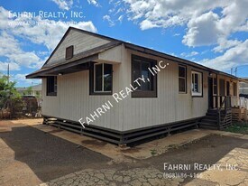 84-866-866 Hanalei St in Waianae, HI - Building Photo