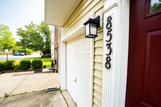 8538 Towne Manor Ct in Alexandria, VA - Building Photo - Building Photo