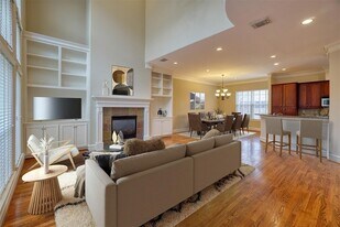 906 Fowler St in Houston, TX - Building Photo