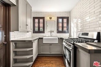 1146 S Hayworth Ave in Los Angeles, CA - Building Photo - Building Photo