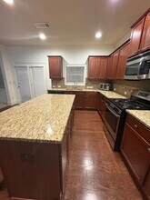 213 Ryans Point in Dallas, GA - Foto de edificio - Building Photo