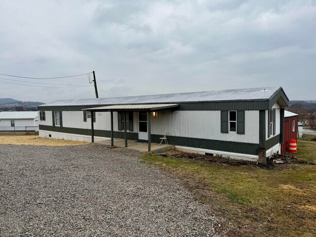 property at 489 Cumberland Dr