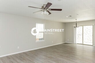 13334 Loma Sierra in San Antonio, TX - Building Photo - Building Photo