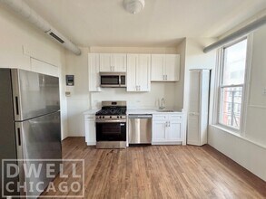 1362 N Bosworth Ave, Unit 3A in Chicago, IL - Building Photo - Building Photo