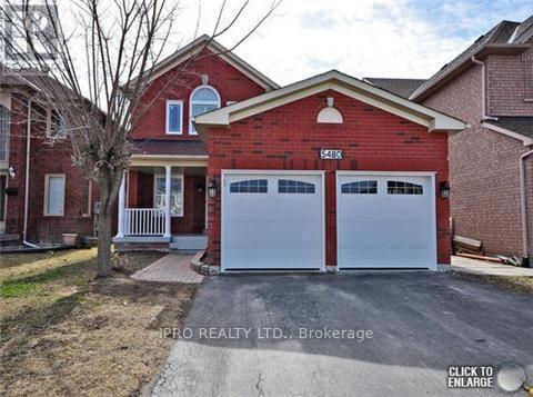5480 Whitehorn Ave in Mississauga, ON - Building Photo