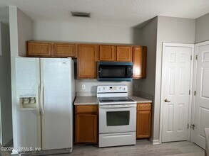 785 Oakleaf Plantation Pkwy in Orange Park, FL - Building Photo - Building Photo