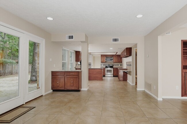 property at 6 Berryfrost Ln