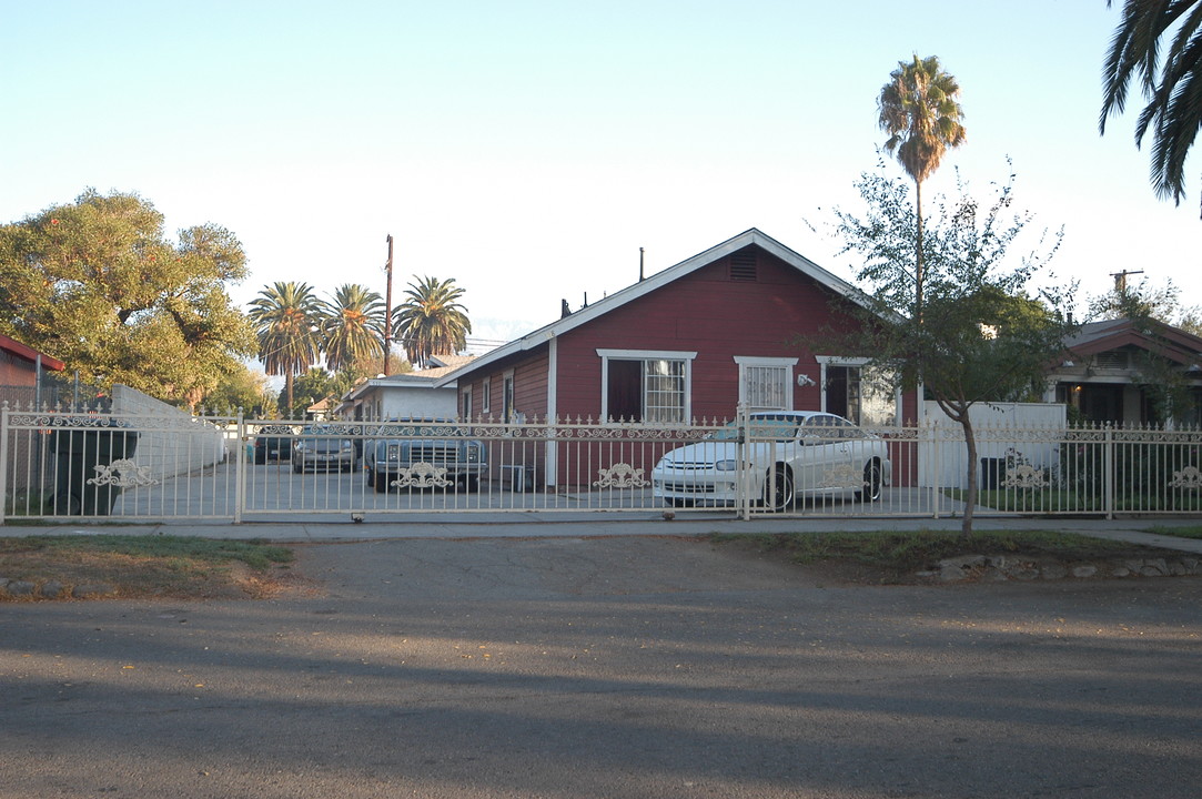 548-552 W Nevada St in Ontario, CA - Building Photo