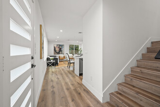 2611 4th St in Los Angeles, CA - Building Photo - Interior Photo