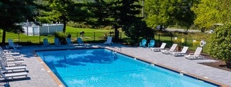 Carriage Hill Apartments in Goshen, NY - Building Photo