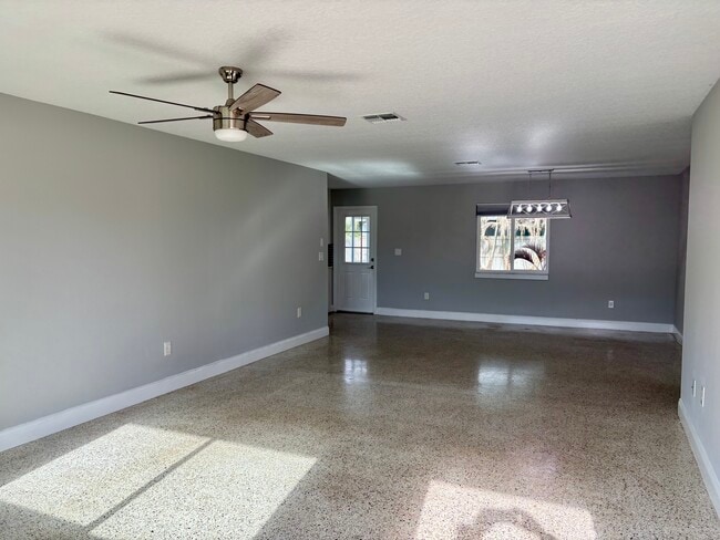 2050 Neptune Rd in Indialantic, FL - Building Photo - Building Photo