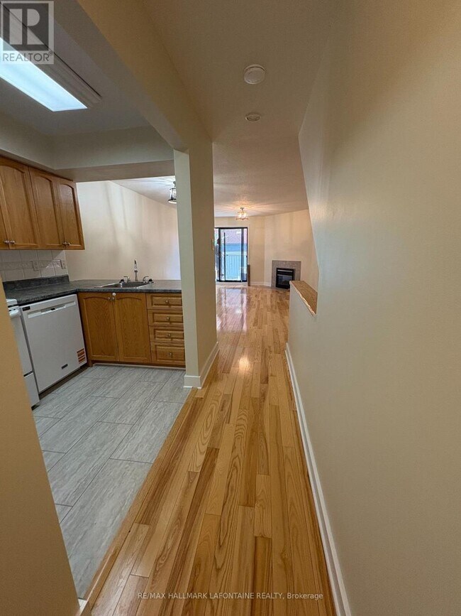 198 Alvin Rd in Ottawa, ON - Building Photo - Building Photo