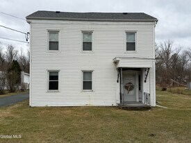 102 Main Ave in Wynantskill, NY - Building Photo