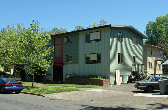 309 SW 9th St in Corvallis, OR - Building Photo - Building Photo