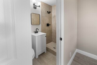 4397 Purdy Ln in West Palm Beach, FL - Building Photo - Building Photo