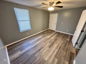 3415 Meadow Ct in Nashville, TN - Foto de edificio - Building Photo