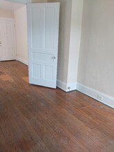 3517 Clifton Ave in Cincinnati, OH - Foto de edificio - Building Photo