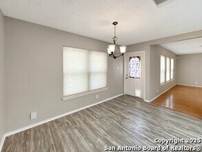6883 Crested Quail in San Antonio, TX - Building Photo - Building Photo