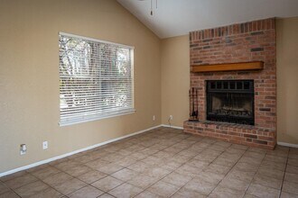 122 Garden Crest Cir in Del Rio, TX - Building Photo - Building Photo