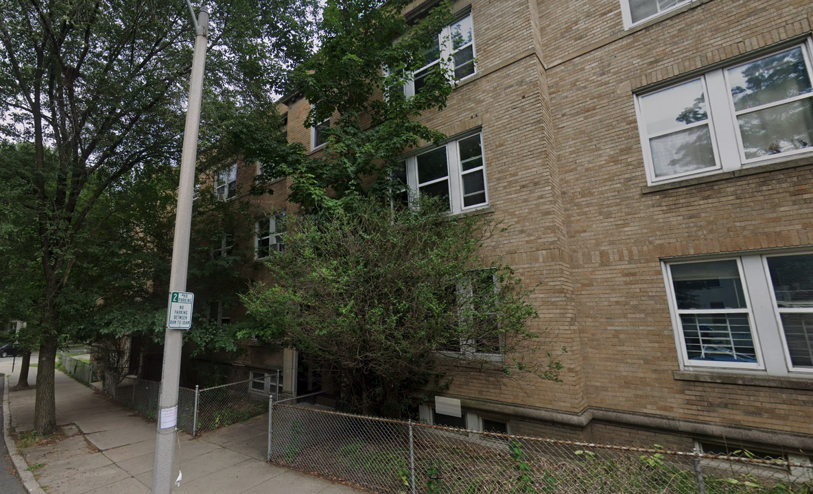 235 Freeman St, Unit 1 in Brookline, MA - Building Photo